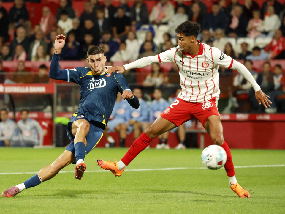 缩略图{title-sep}久攻不下，西班牙人客平赫罗纳{title-sep}西班牙中文球队资讯